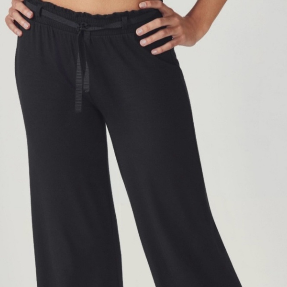 Fabletics Jennifer Comfort Pants Black size XS